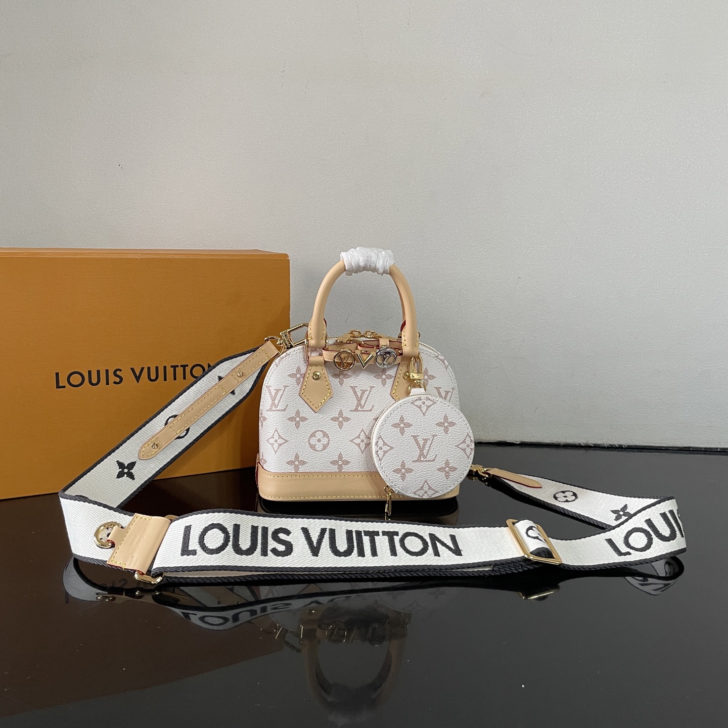 LV 一比一 Alma BB 白色老花手提包 織帶圓餅包款|超A仿原單精品圖片 6 LV 一比一 Alma BB 白色老花手提包 織帶圓餅包款|歐美奢侈品精品推薦