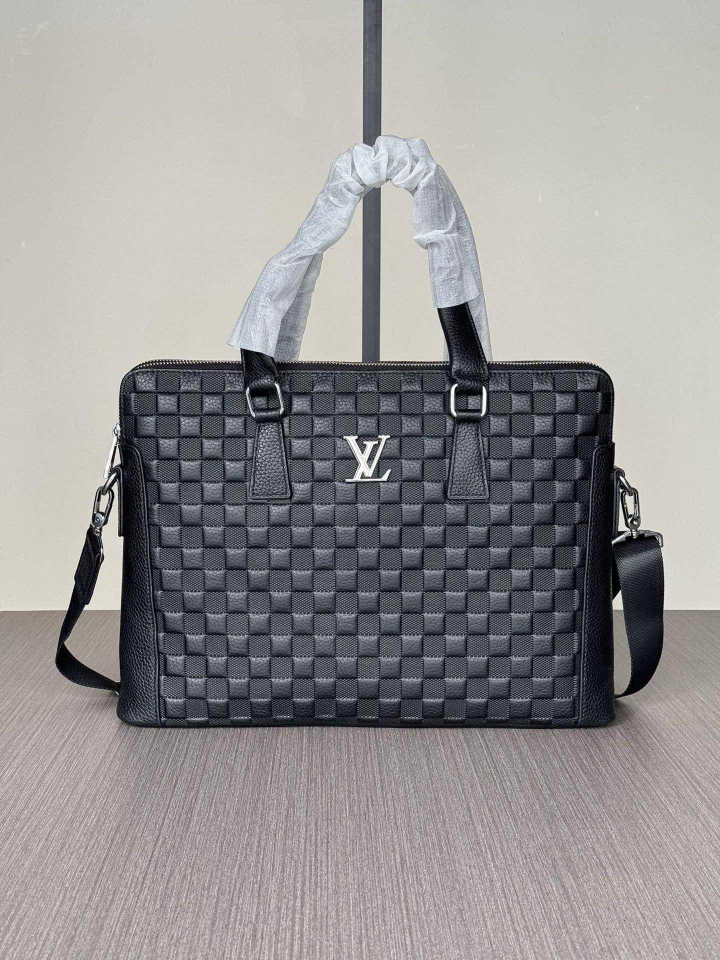 LV 一比一 Damier Graphite 格紋公文包 商務斜挎手提包|超A仿原單精品圖片 6 LV 一比一 Damier Graphite 格紋公文包 商務斜挎手提包|歐美奢侈品精品推薦