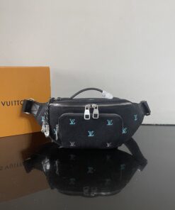 LV 一比一 黑色刺繡腰包 雙拉鏈設計潮流款