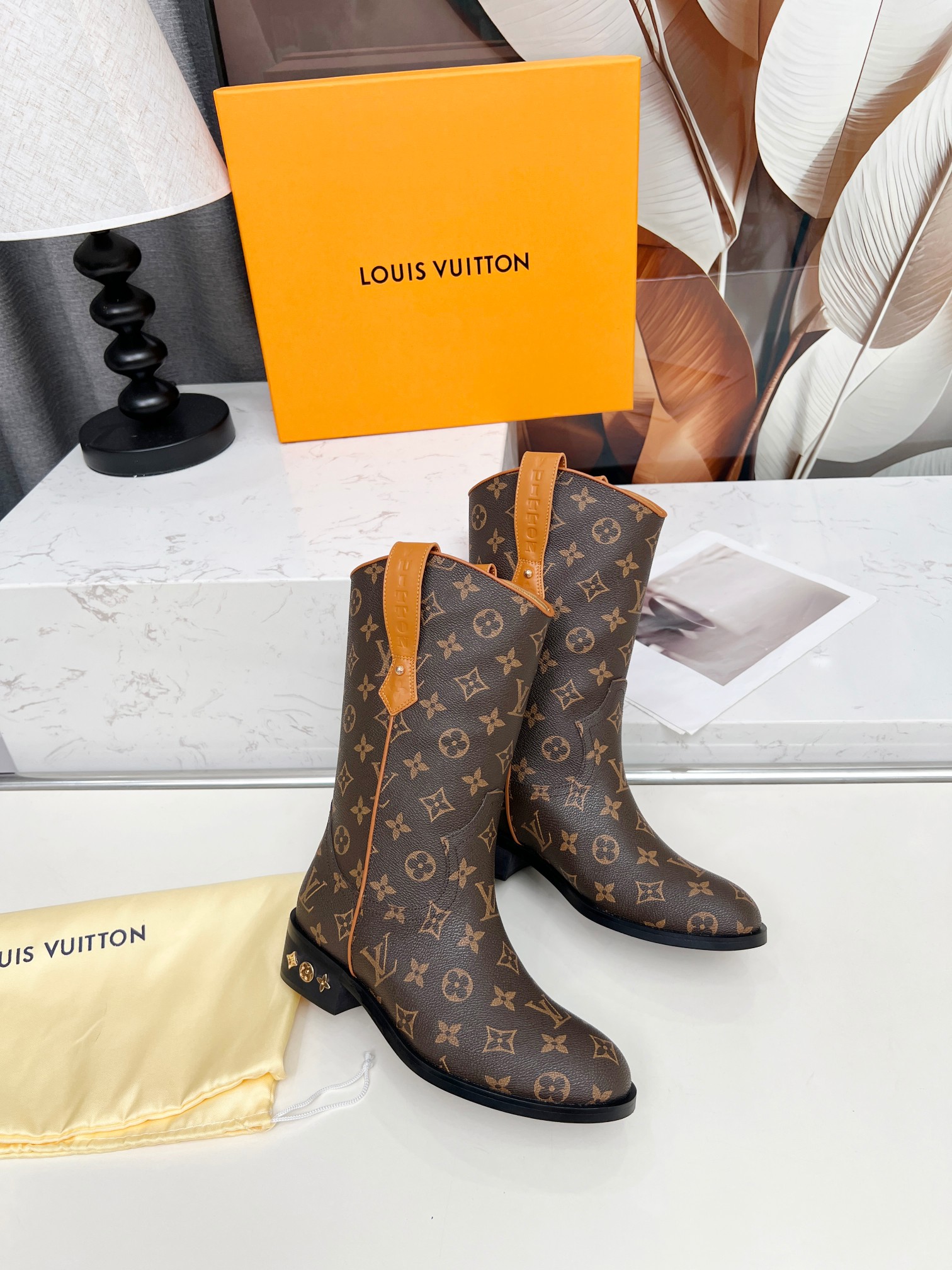 LV 原單經典Monogram中筒女靴 優雅復古款｜歐美奢侈品精品推薦
