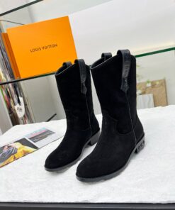 LV 精品仿製黑色麂皮女靴 優雅百搭款
