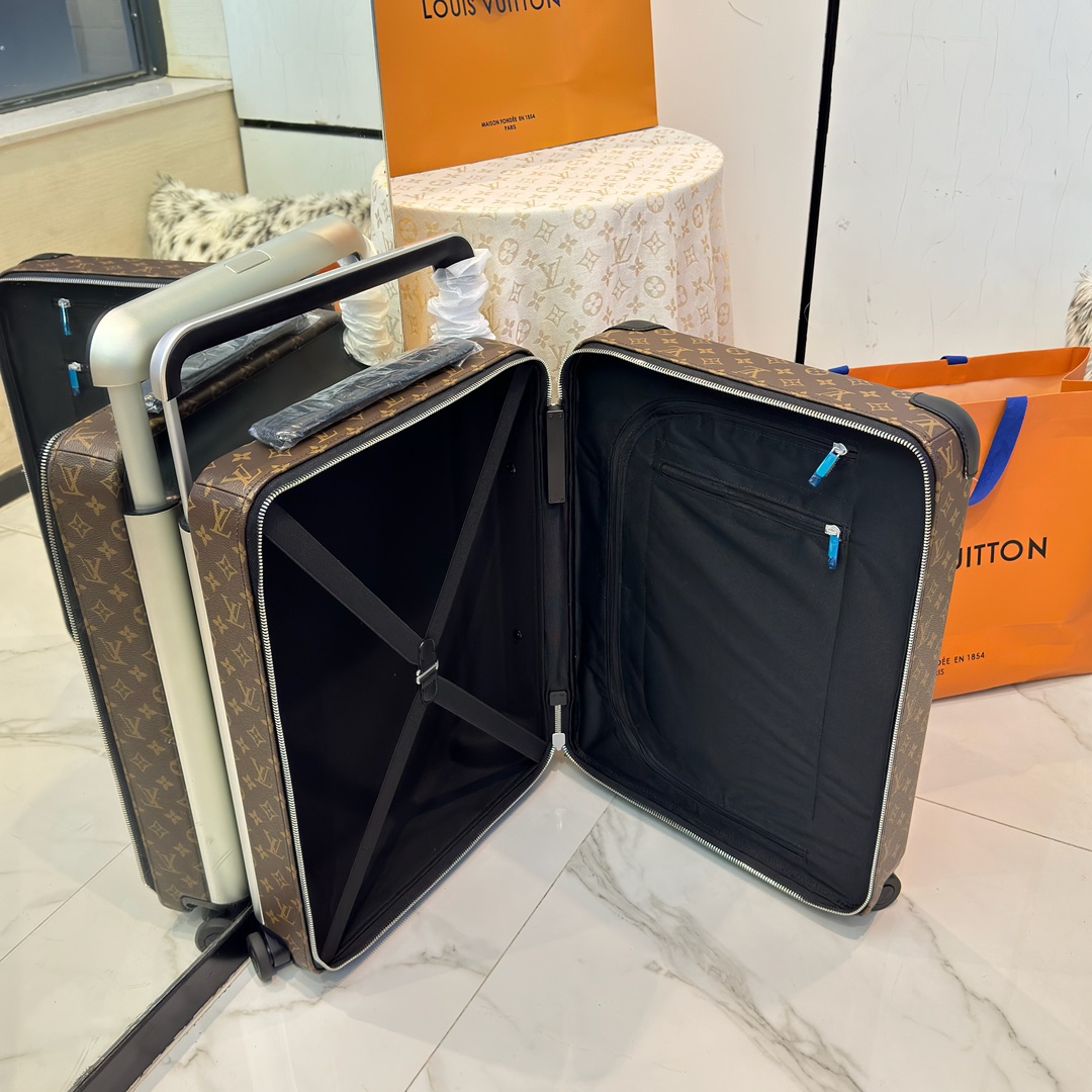LV 一比一 經典花紋旅行箱 便捷拉桿設計|超A仿原單精品圖片 10 LV 一比一 經典花紋旅行箱 便捷拉桿設計|歐美奢侈品精品推薦