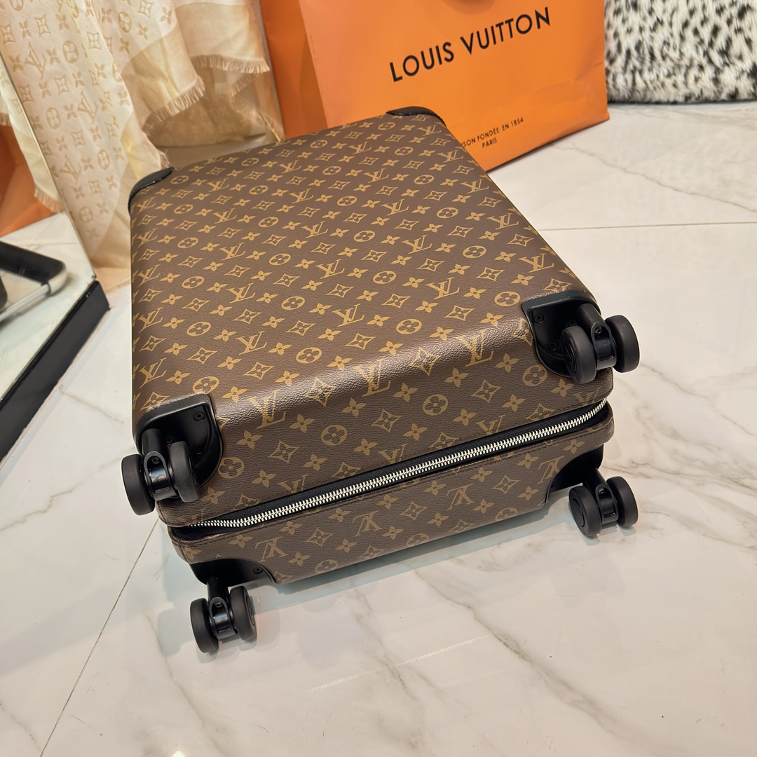 LV 一比一 經典花紋旅行箱 便捷拉桿設計|超A仿原單精品圖片 9 LV 一比一 經典花紋旅行箱 便捷拉桿設計|歐美奢侈品精品推薦