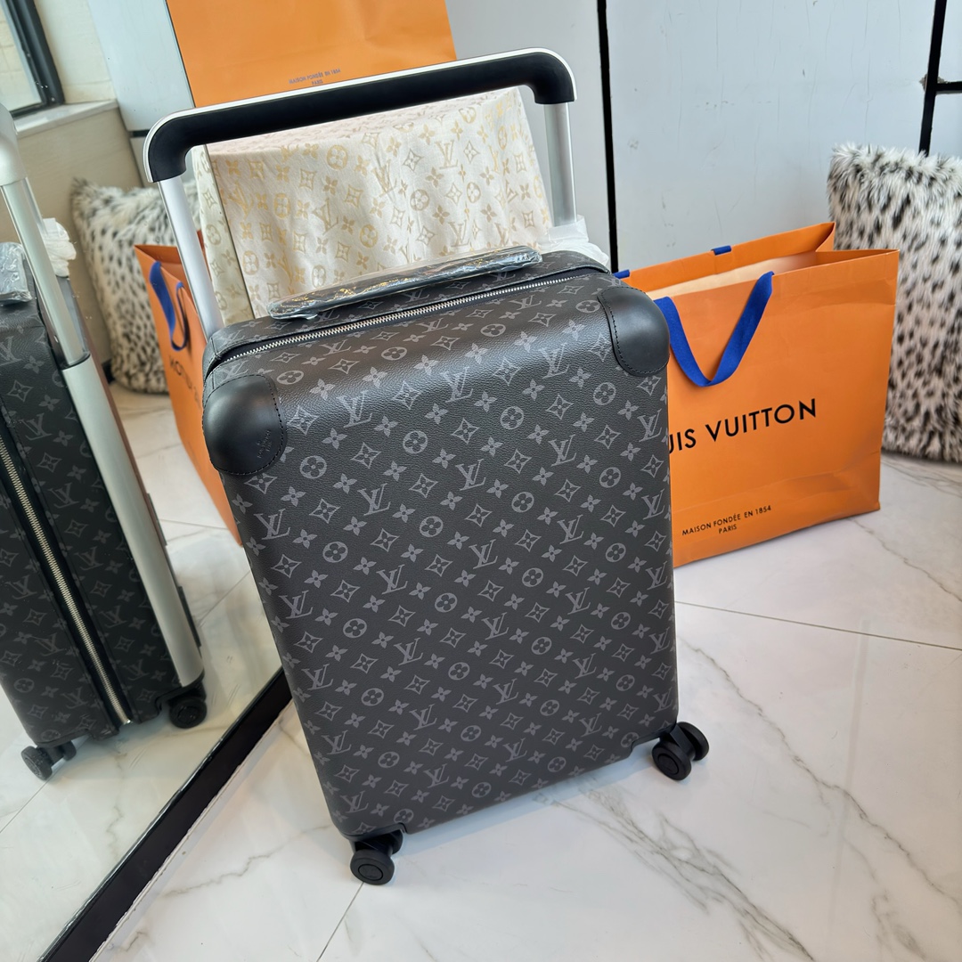 LV 高仿灰色Monogram行李箱 黑色皮革包角 靜音拉桿登機箱|超A仿原單精品圖片 6 LV 高仿灰色Monogram行李箱 黑色皮革包角 靜音拉桿登機箱|歐美奢侈品精品推薦