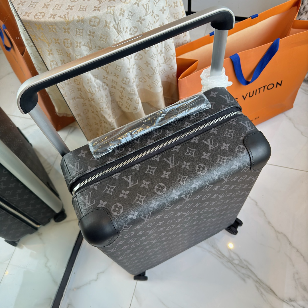 LV 高仿灰色Monogram行李箱 黑色皮革包角 靜音拉桿登機箱|超A仿原單精品圖片 11 LV 高仿灰色Monogram行李箱 黑色皮革包角 靜音拉桿登機箱|歐美奢侈品精品推薦