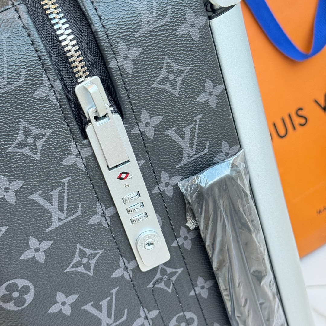 LV 高仿灰色Monogram行李箱 黑色皮革包角 靜音拉桿登機箱|超A仿原單精品圖片 8 LV 高仿灰色Monogram行李箱 黑色皮革包角 靜音拉桿登機箱|歐美奢侈品精品推薦