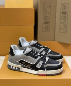 LV A貨拼色運動鞋 灰黑低筒復古風 經典簽名款推薦