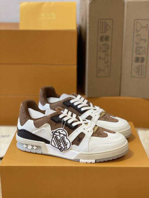 LV 精品仿製復古棕拼色運動鞋 經典Logo愛心吊飾款