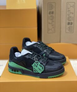 LV 原單黑綠撞色低筒運動鞋 鞋底標誌壓紋設計
