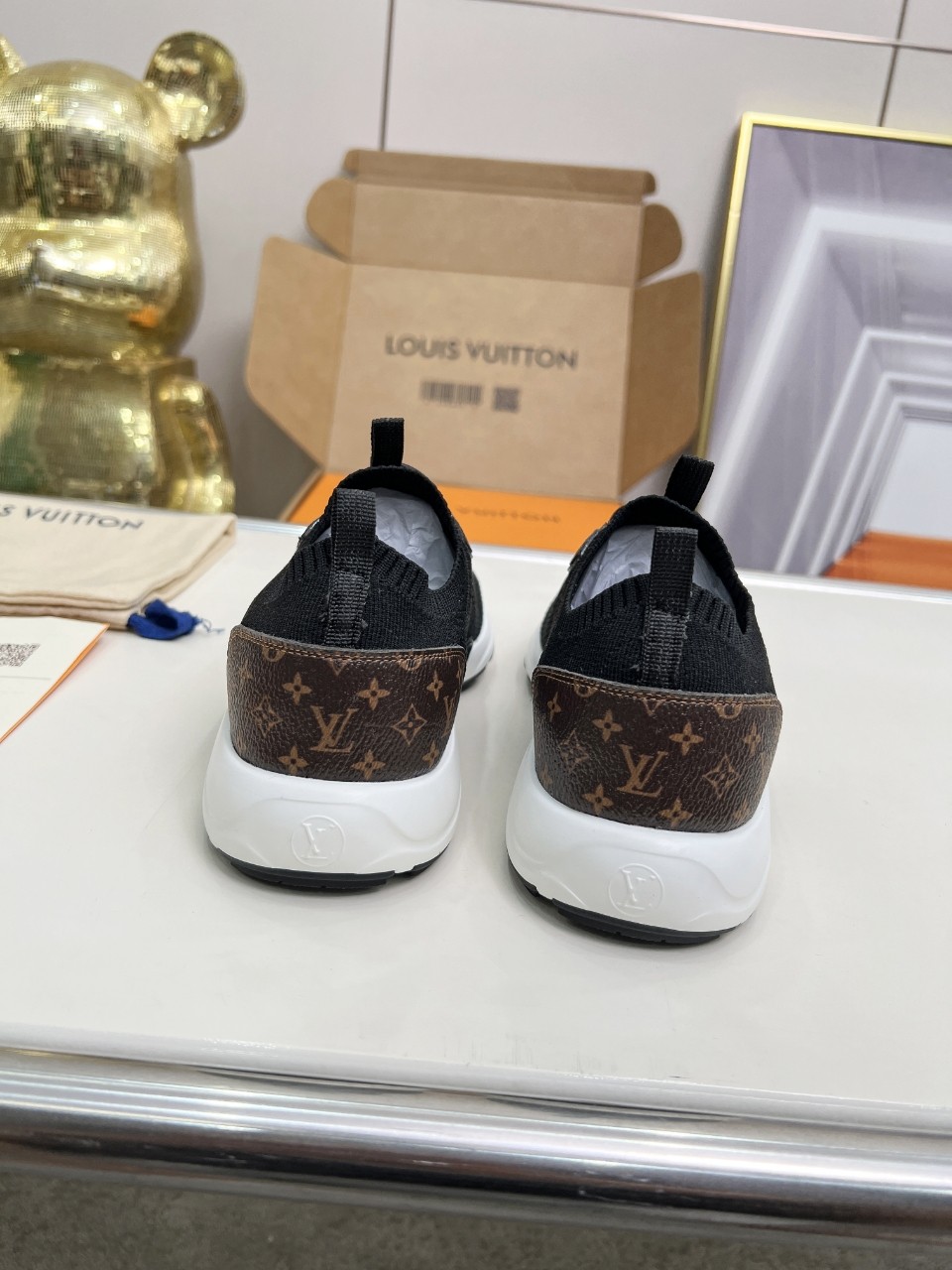 LV 一比一黑色運動鞋 老花拼接 透氣休閒百搭｜歐美奢侈品精品推薦