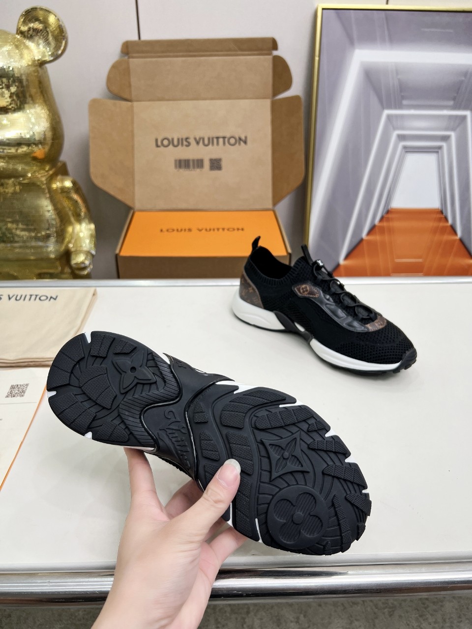 LV 一比一黑色運動鞋 老花拼接 透氣休閒百搭｜歐美奢侈品精品推薦