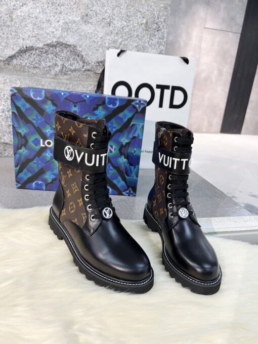 LV 原單拼接Monogram軍靴 女士厚底高筒時尚馬丁靴