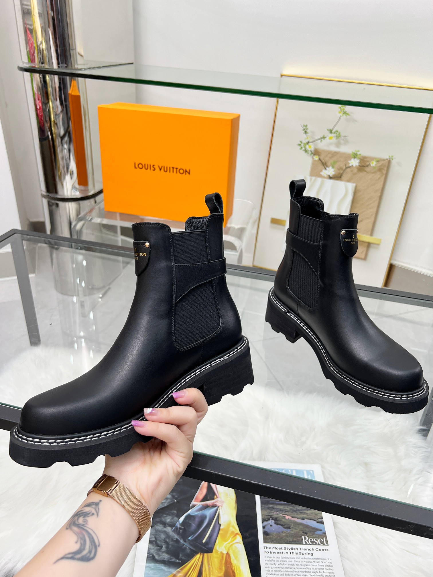 LV 高仿切爾西短靴 女士馬銜扣厚底皮靴｜歐美奢侈品精品推薦