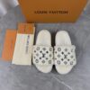 LV 高仿毛毛拖鞋 白色黑紋經典對比款｜歐美奢侈品精品推薦