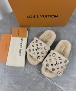 LV 高仿毛絨拖鞋 米色經典黑花紋 輕奢日常款