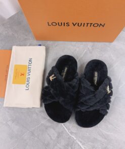 LV 高仿毛絨交叉拖鞋 黑色款 低調百搭