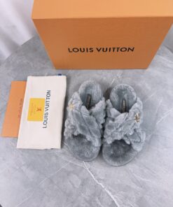 LV 高仿毛絨交叉拖鞋 灰色款 典雅舒適