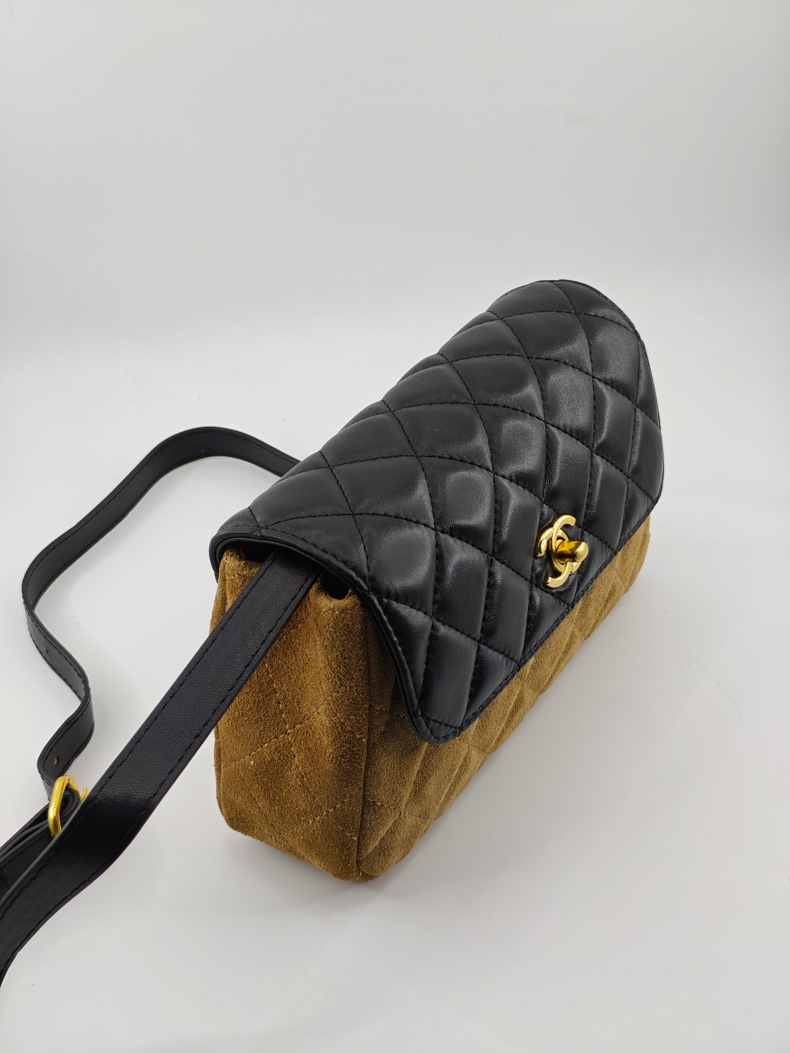 Chanel A貨拼接小方包 經典菱格紋羊皮設計 百搭款｜歐美奢侈品精品推薦