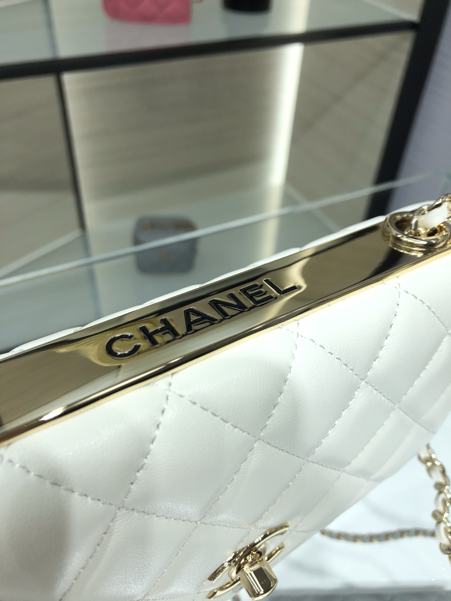 Chanel 精品仿製白色菱格鏈條包 簡約優雅款｜歐美奢侈品精品推薦