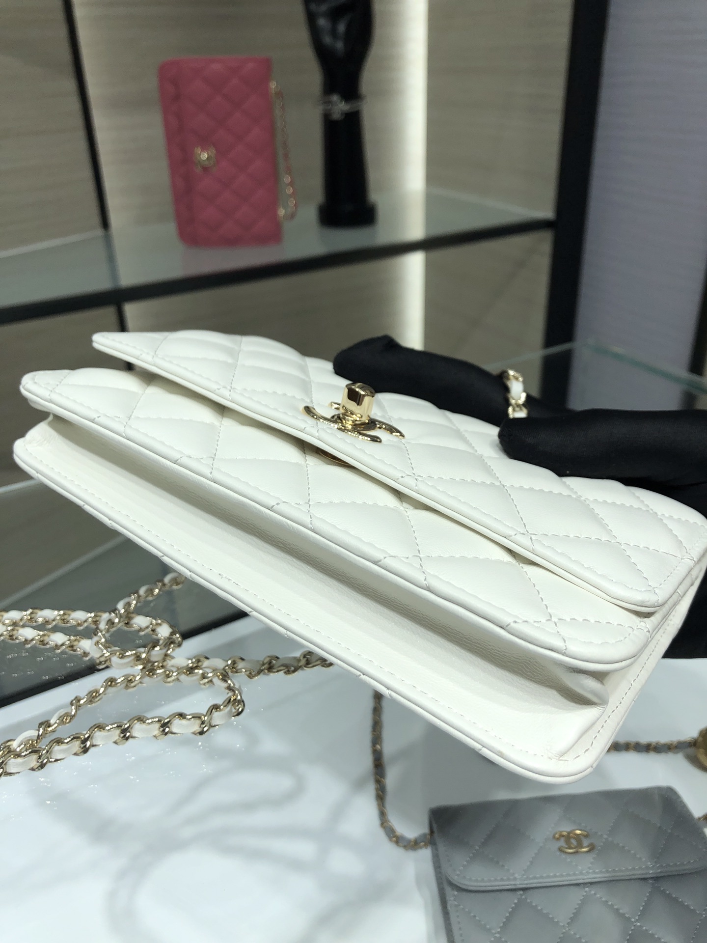 Chanel 精品仿製白色菱格鏈條包 簡約優雅款｜歐美奢侈品精品推薦