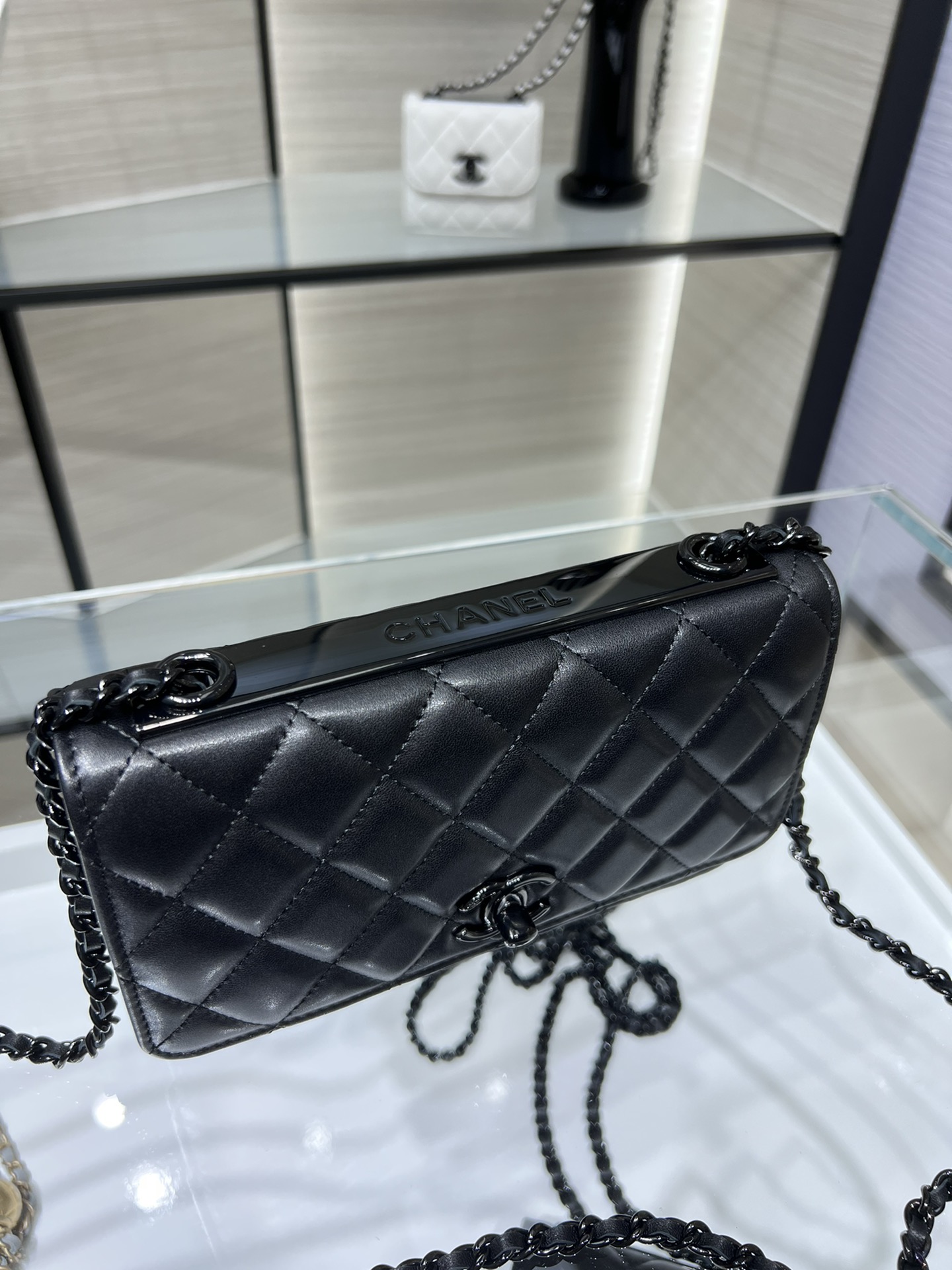 Chanel 高仿黑色菱格鏈條包 全黑五金設計｜歐美奢侈品精品推薦