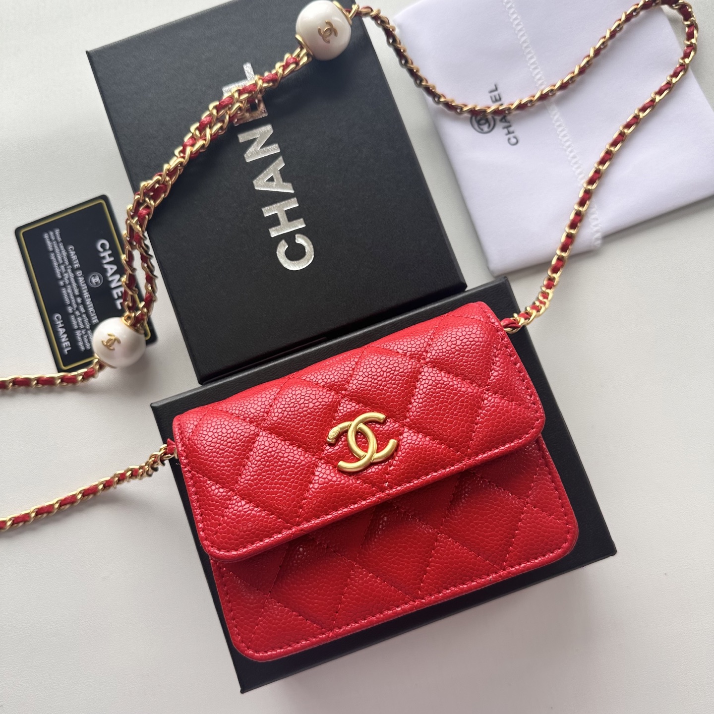 Chanel 高仿紅色口蓋包 小羊皮金扣鏈條｜歐美奢侈品精品推薦