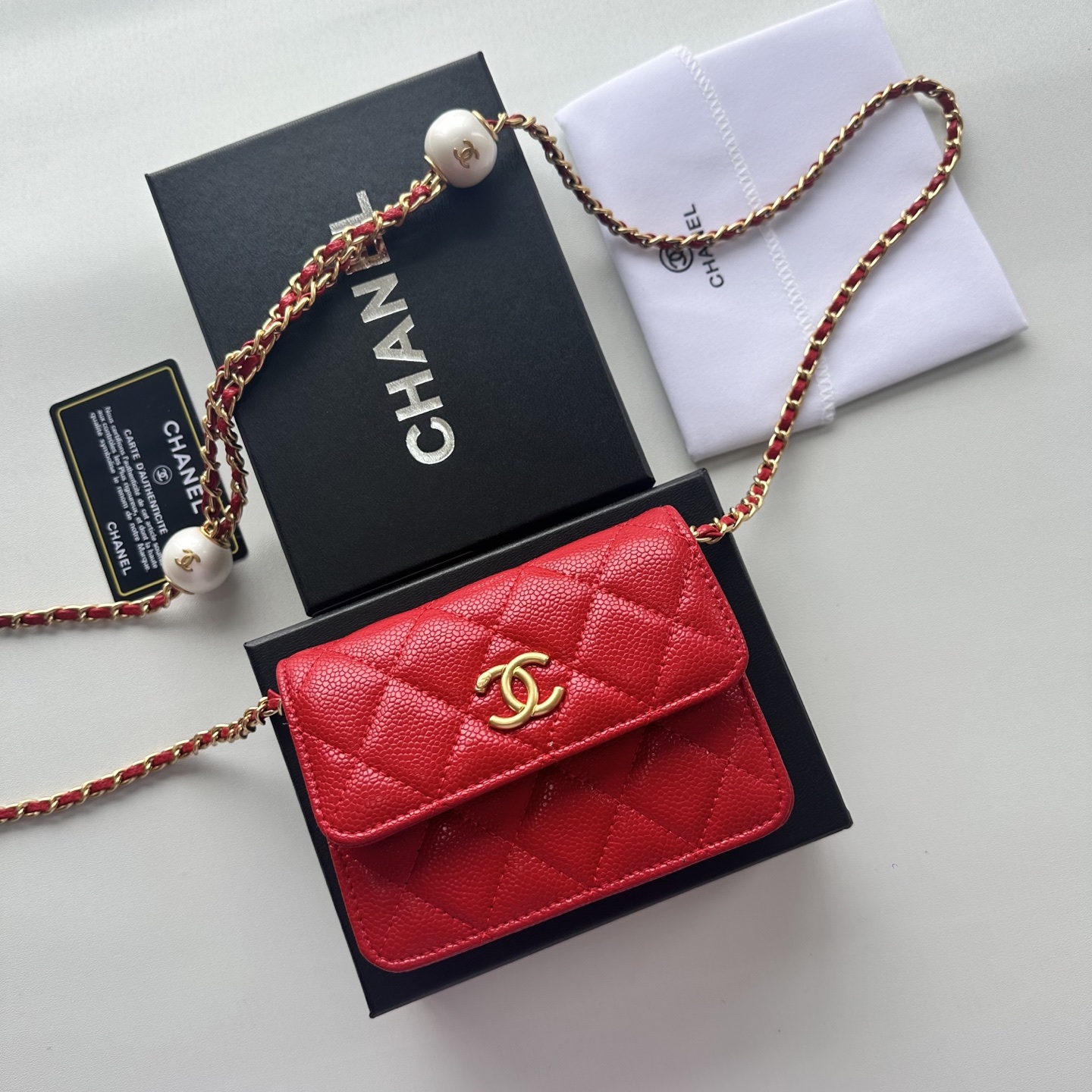 Chanel 高仿紅色口蓋包 小羊皮金扣鏈條｜歐美奢侈品精品推薦