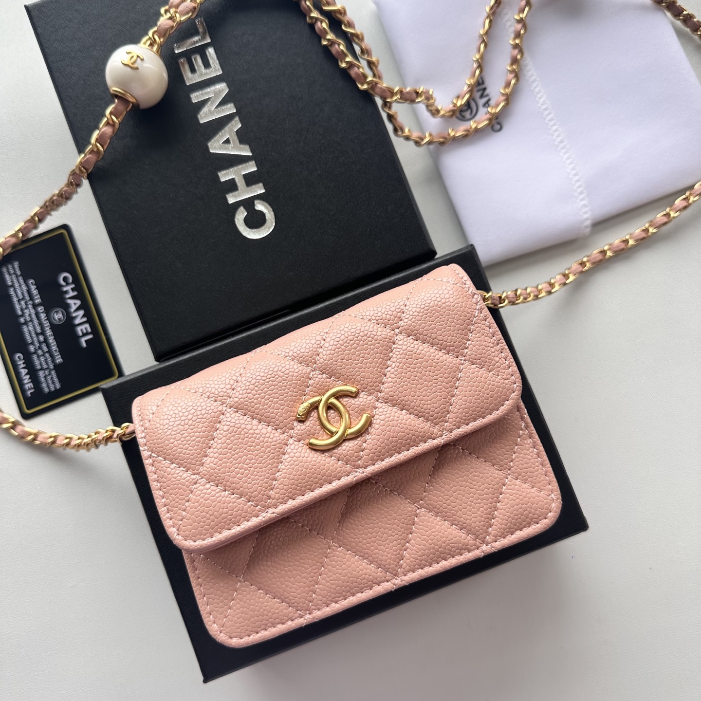 Chanel 高仿粉色口蓋包 荔枝皮菱格紋金扣小香風｜歐美奢侈品精品推薦