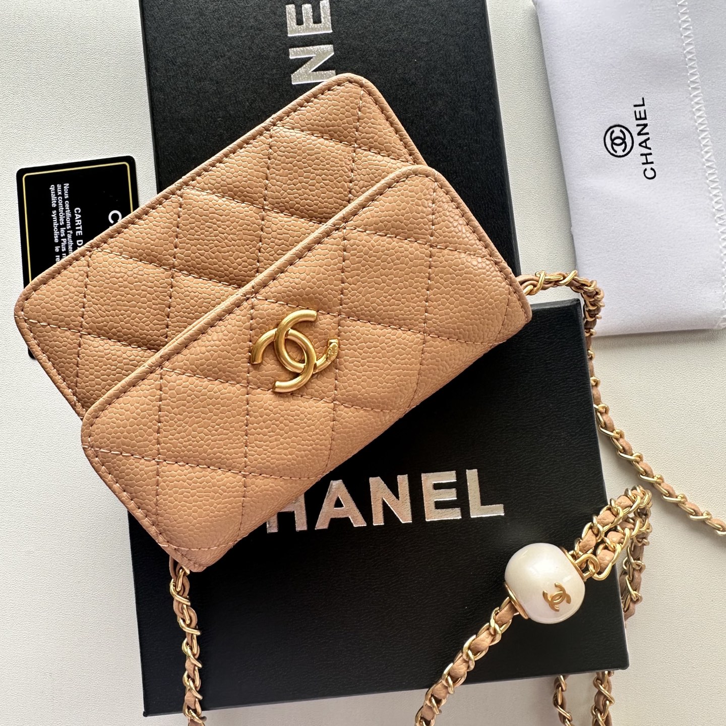 Chanel 高仿杏色口蓋包 荔枝紋皮革金扣鏈條款｜歐美奢侈品精品推薦