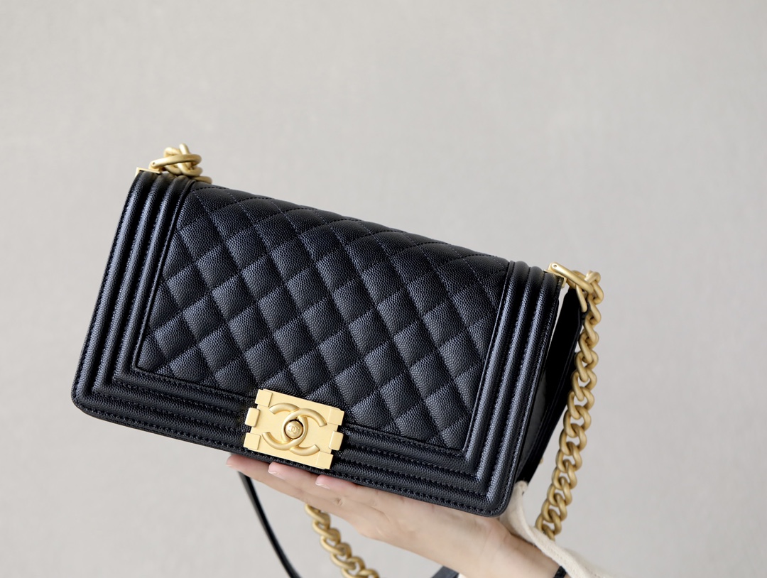 Chanel 高仿黑色Boy包 菱格紋金扣鏈條肩背包｜歐美奢侈品精品推薦