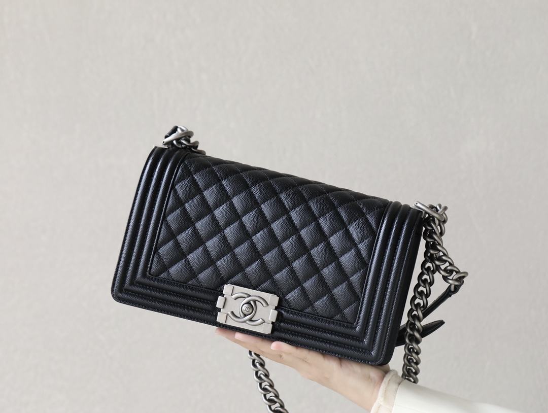 Chanel 高仿Boy包 黑色菱格紋銀扣粗鏈肩背包｜歐美奢侈品精品推薦