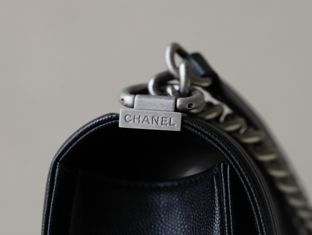 Chanel 高仿Boy包 黑色菱格紋銀扣粗鏈肩背包｜歐美奢侈品精品推薦