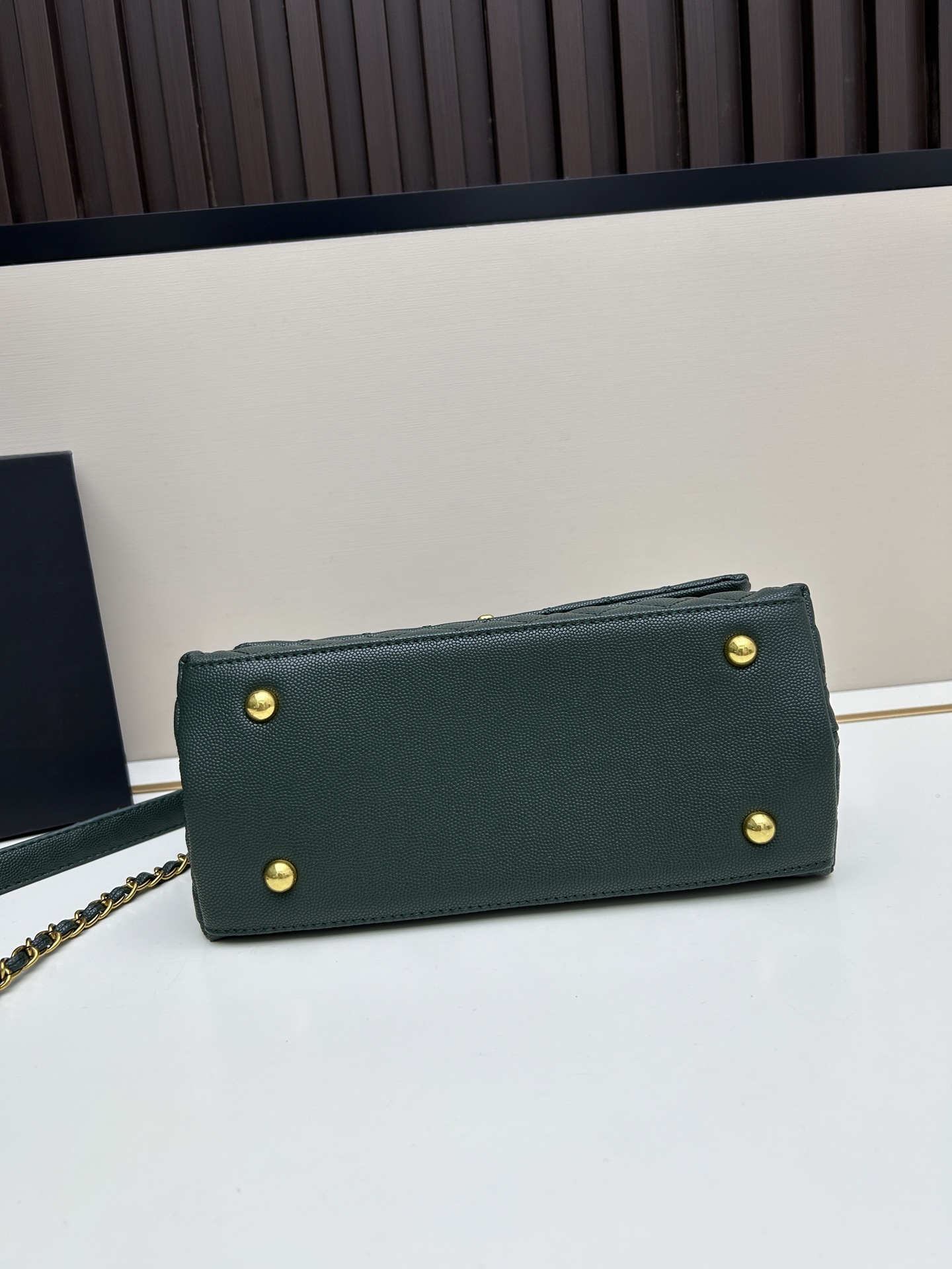CHANEL高仿墨綠手提鏈條口蓋包雙用優雅氣質款25cm實用百搭包｜歐美奢侈品精品推薦