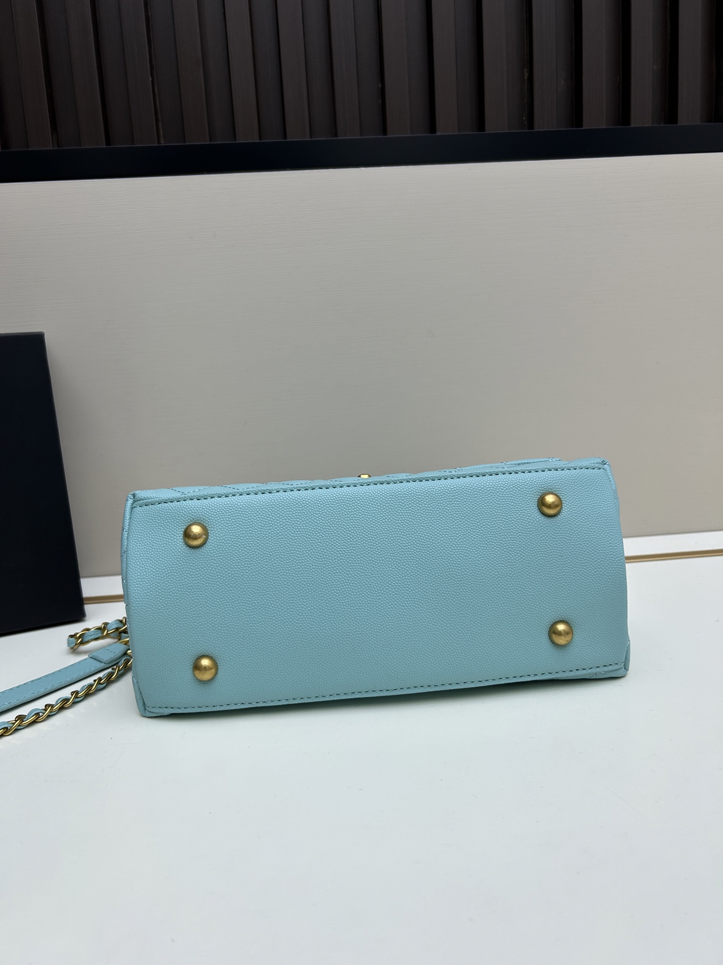 CHANEL高仿湖水藍手提鏈條口蓋包雙用時尚優雅款25cm百搭精品｜歐美奢侈品精品推薦