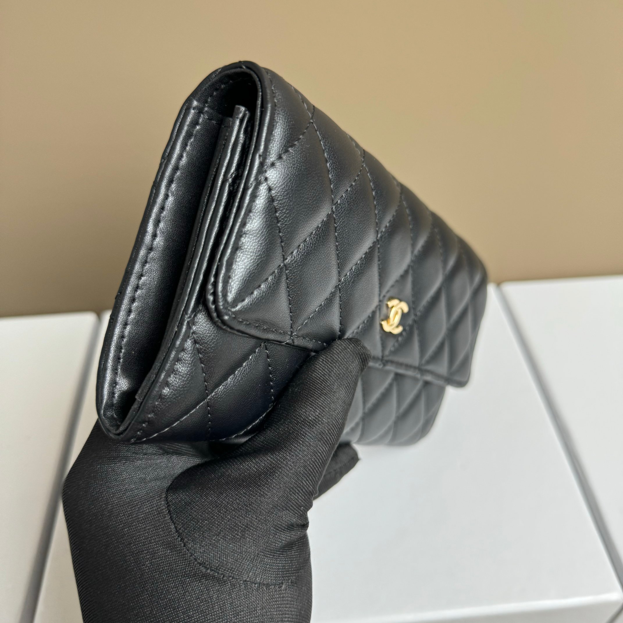 CHANEL高仿黑色經典絎縫長夾極簡雙C LOGO手拿錢包百搭時尚款｜歐美奢侈品精品推薦