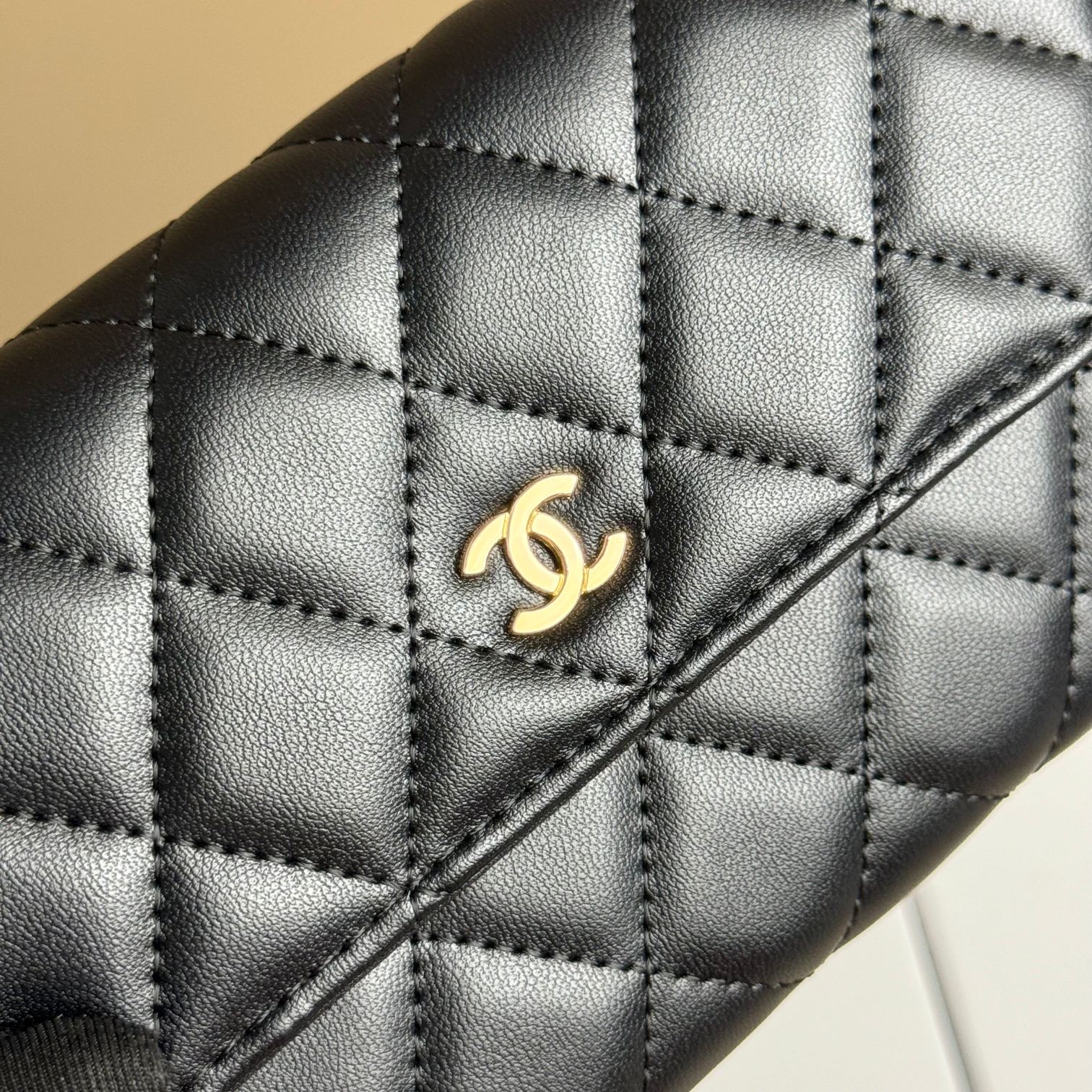 CHANEL高仿黑色經典絎縫長夾極簡雙C LOGO手拿錢包百搭時尚款｜歐美奢侈品精品推薦