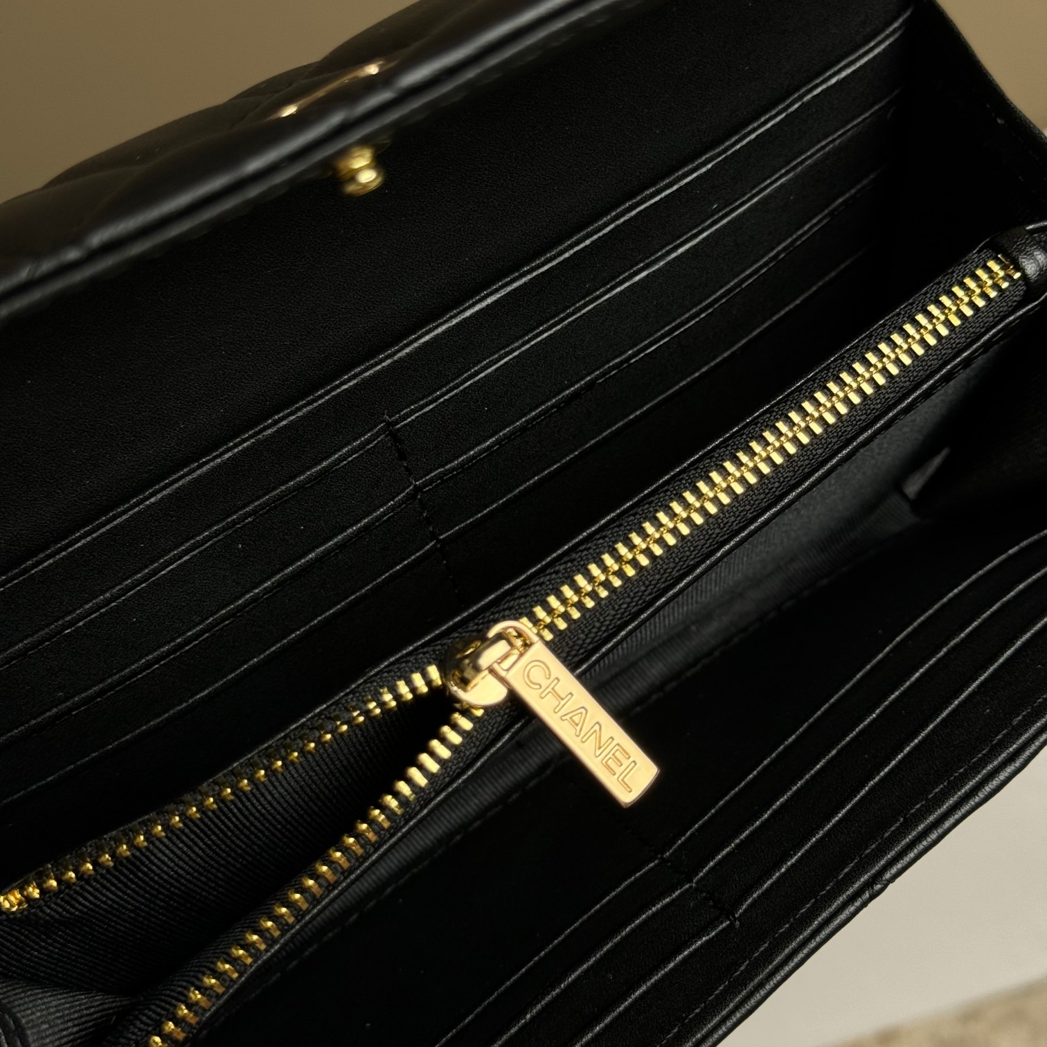 CHANEL高仿黑色經典絎縫長夾極簡雙C LOGO手拿錢包百搭時尚款｜歐美奢侈品精品推薦