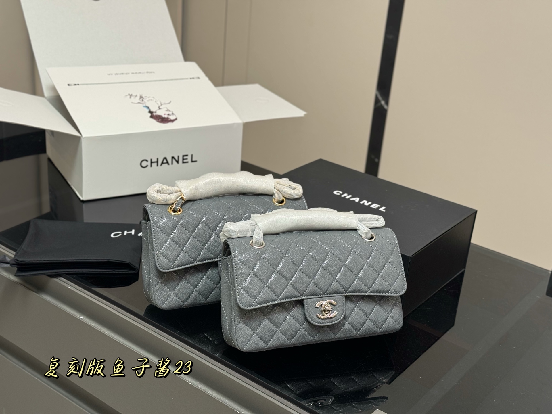 CHANEL高仿魚子醬手提包23cm 灰色女士復古鏈條包氣質百搭款｜歐美奢侈品精品推薦
