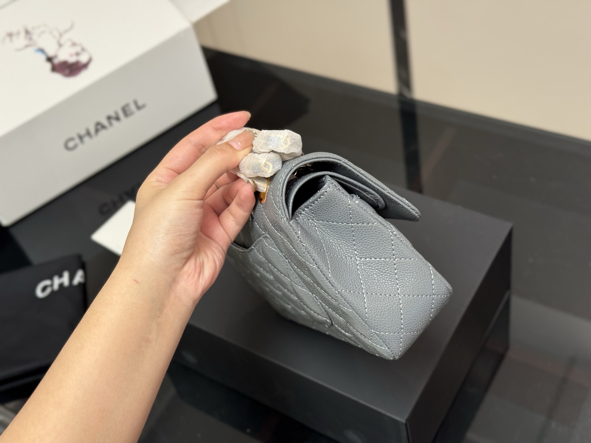 CHANEL高仿魚子醬手提包23cm 灰色女士復古鏈條包氣質百搭款｜歐美奢侈品精品推薦