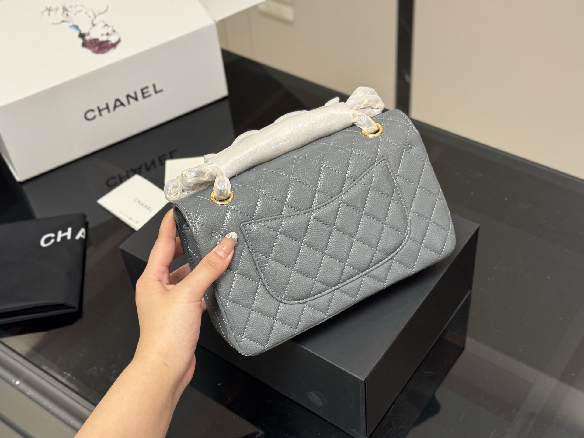 CHANEL高仿魚子醬手提包23cm 灰色女士復古鏈條包氣質百搭款｜歐美奢侈品精品推薦