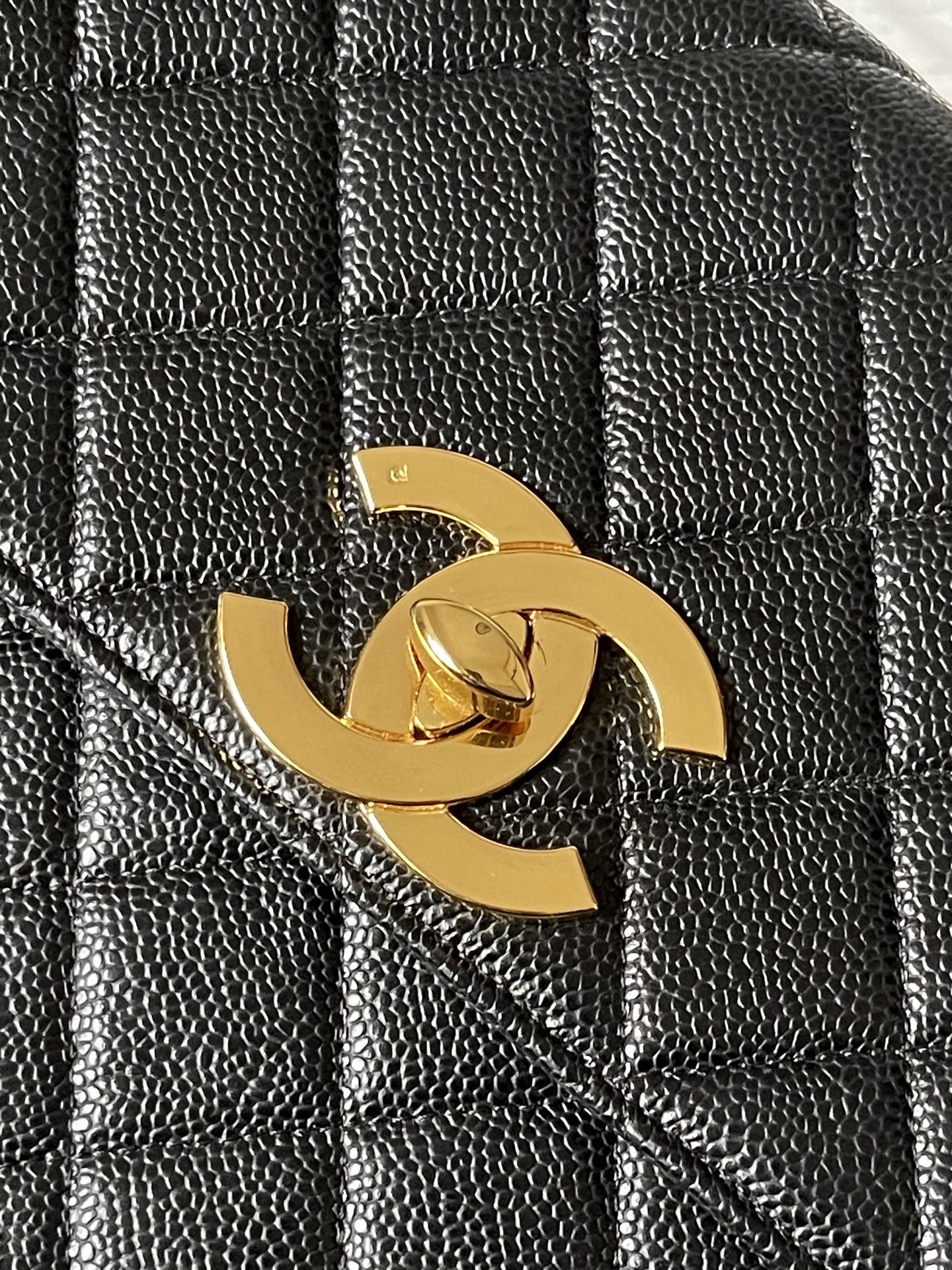 CHANEL 高仿經典羊皮金扣單肩包 復古質感百搭款｜歐美奢侈品精品推薦