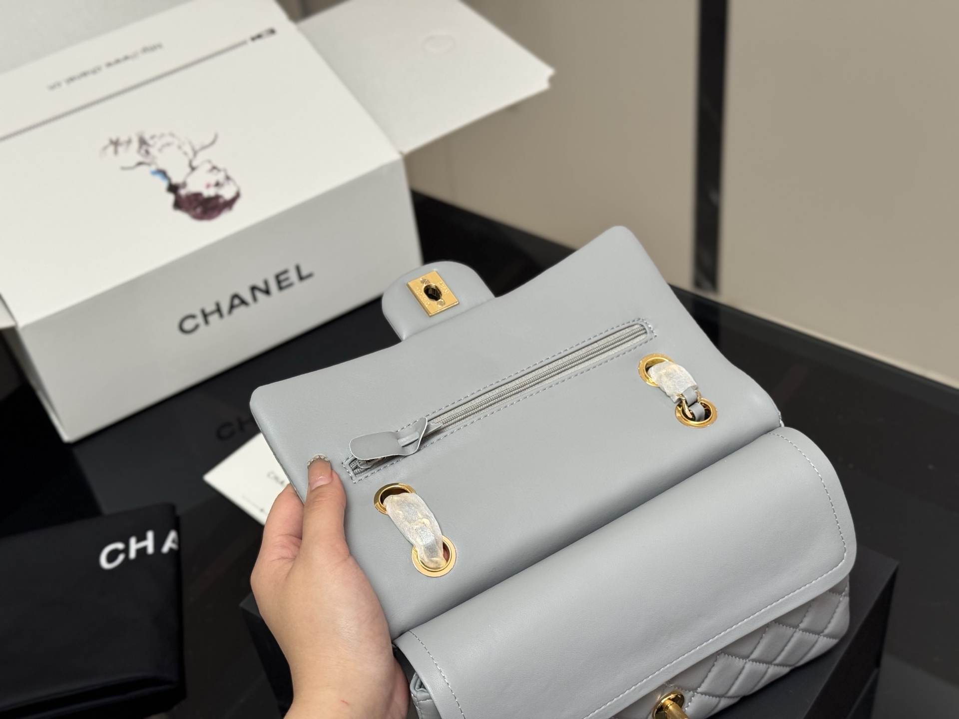 CHANEL高仿羊皮手提包23cm 灰色女士菱格鏈條包優雅通勤百搭款｜歐美奢侈品精品推薦
