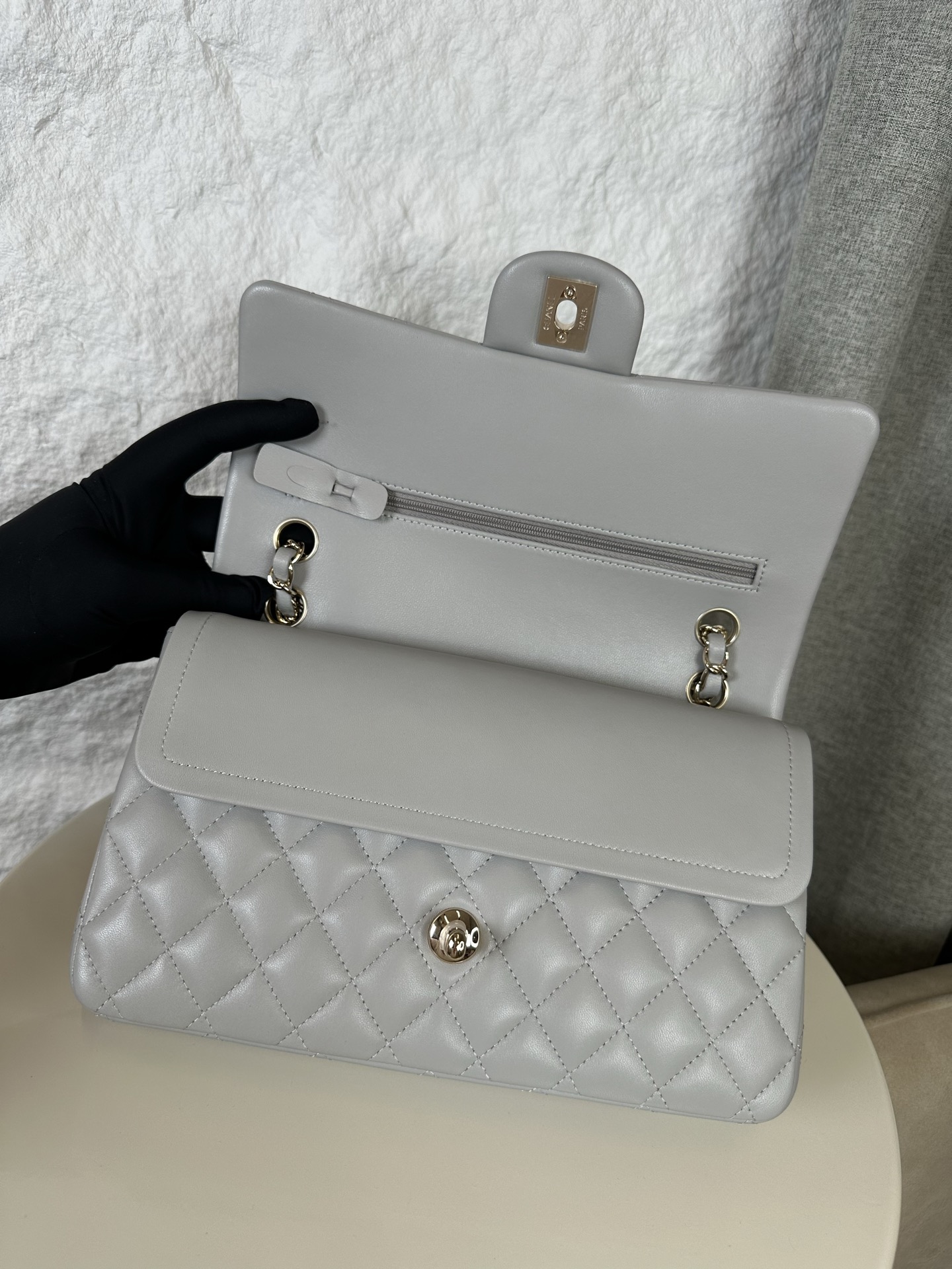 CHANEL高仿經典口蓋包30cm 灰色女士菱格鏈條包高級氣質通勤必備款｜歐美奢侈品精品推薦
