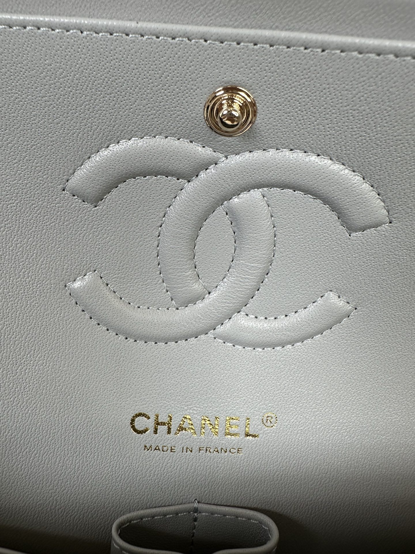 CHANEL高仿經典口蓋包30cm 灰色女士菱格鏈條包高級氣質通勤必備款｜歐美奢侈品精品推薦