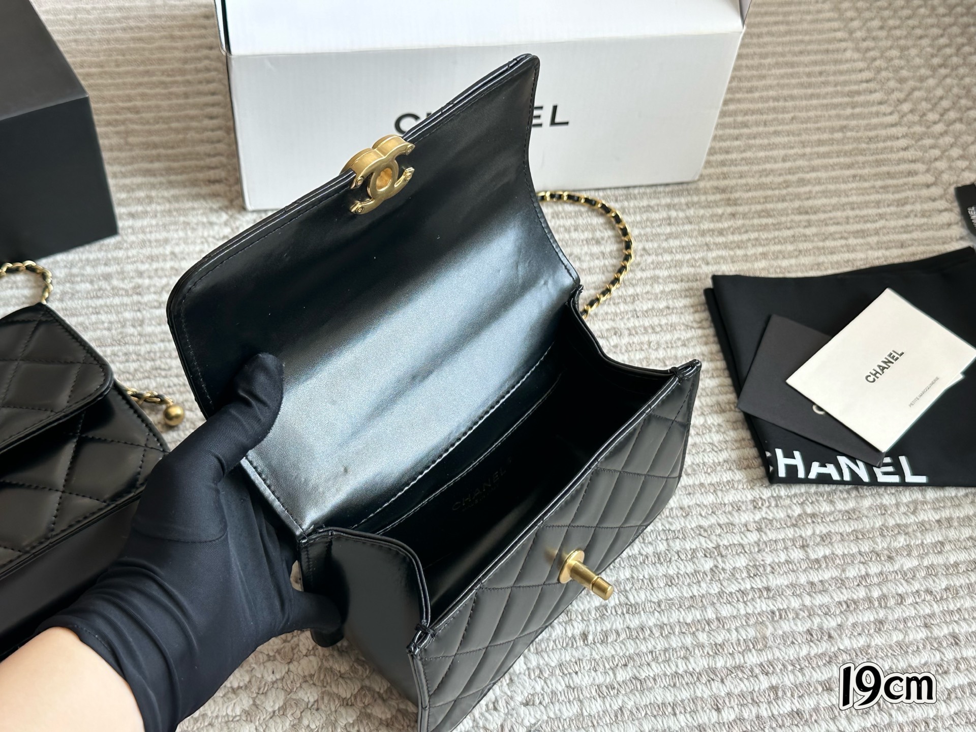 CHANEL高仿經典口蓋包19cm 女士鏈條包奢華復古氣質百搭款｜歐美奢侈品精品推薦
