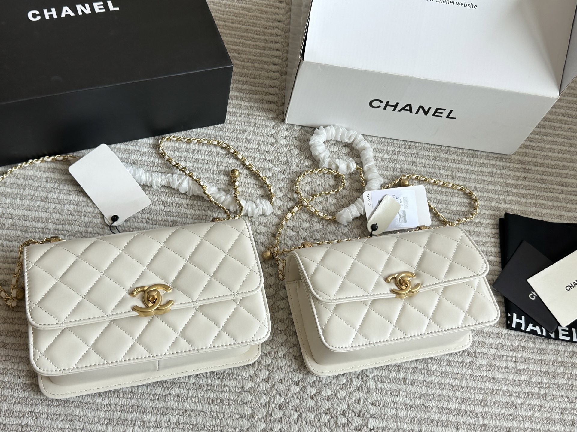 CHANEL高仿經典口蓋包22cm 女士米白鏈條包優雅百搭復古奢華款｜歐美奢侈品精品推薦