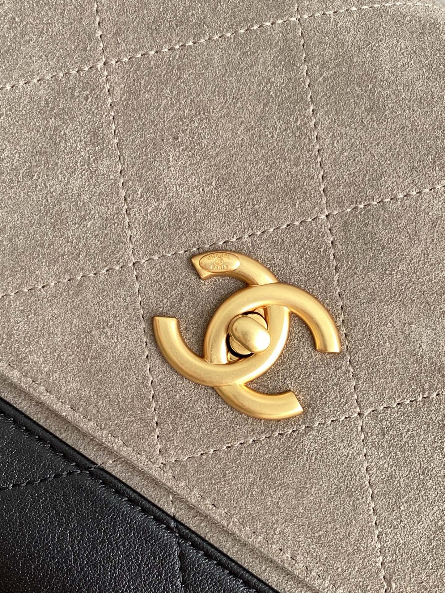 CHANEL 一比一 拼色手提口蓋包 灰黑撞色設計｜歐美奢侈品精品推薦