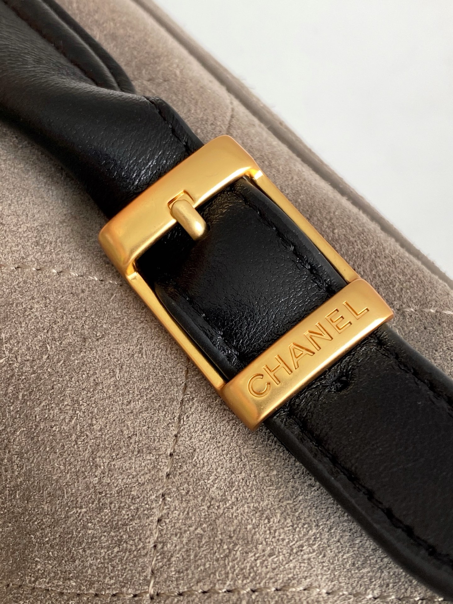 CHANEL 一比一 拼色手提口蓋包 灰黑撞色設計｜歐美奢侈品精品推薦