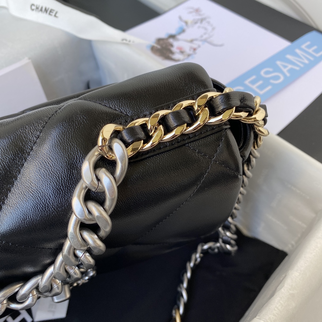 CHANEL 高仿 19 系列黑色口蓋包 金銀鏈條設計｜歐美奢侈品精品推薦