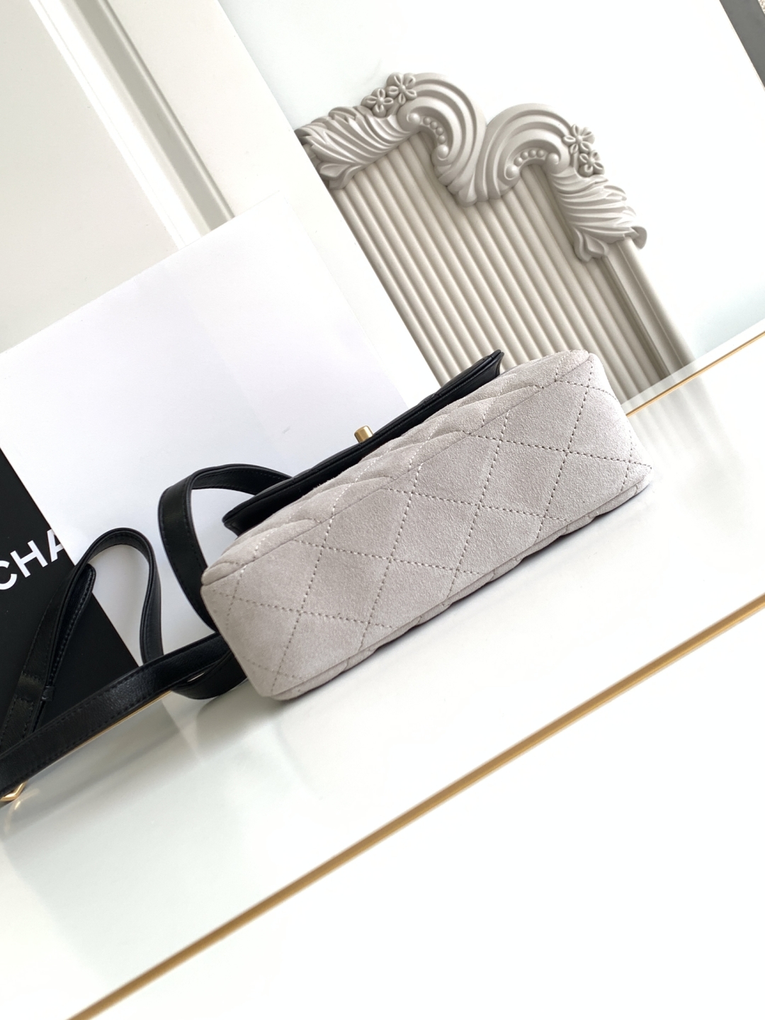 CHANEL 原單 拼接斜背小包 灰黑菱格紋設計 金扣細節｜歐美奢侈品精品推薦